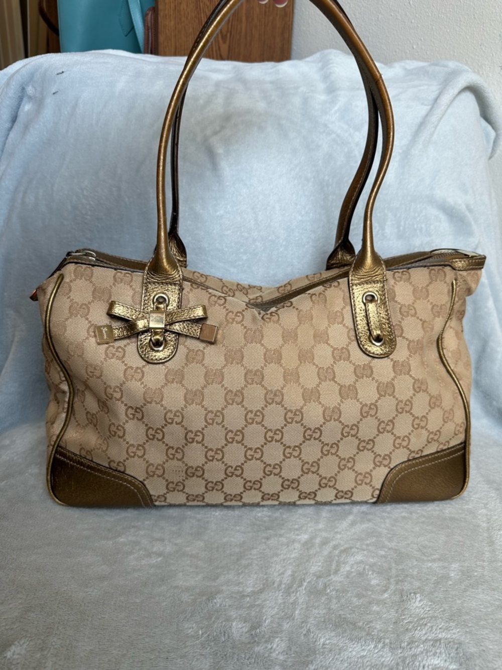 Gucci GG Canvas Gold Leather Bow Shoulder Bag Authentic w/ COA